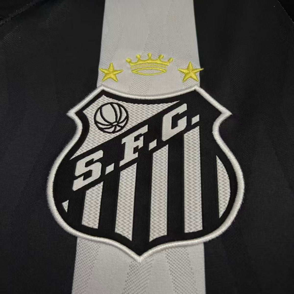 Santos 2027 Home Fan Version com patrocinios