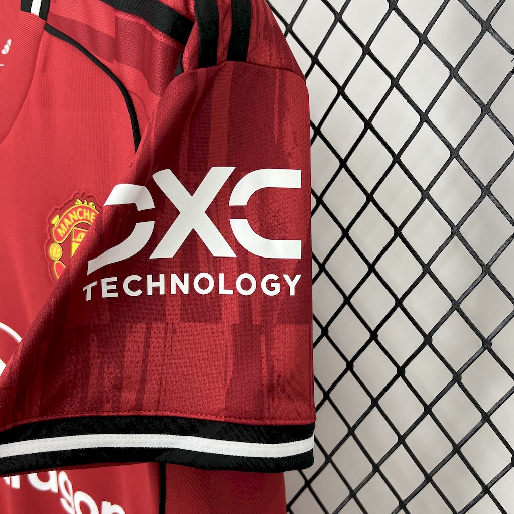 Manchester United 2025/26 Home Jersey