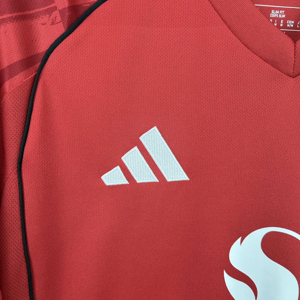 Manchester United 2025/26 Home Jersey