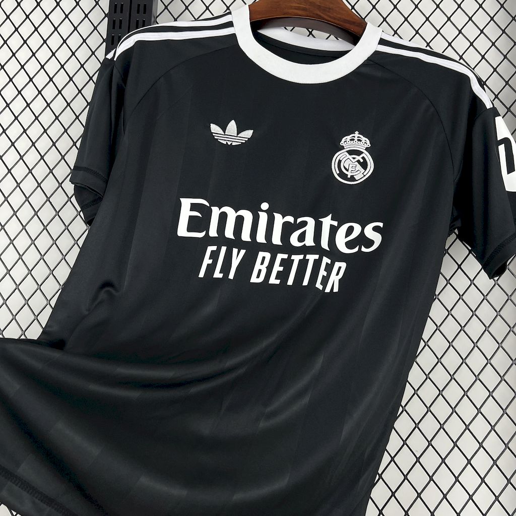 Real Madrid 2025/26 Training Jersey - Black
